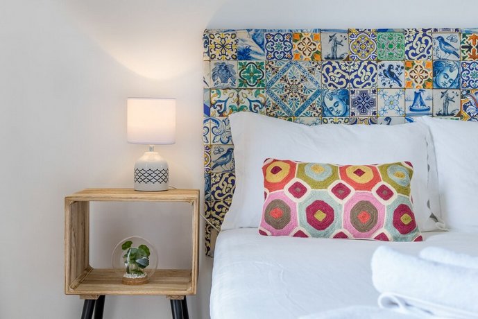 The Color Suites & Rooms