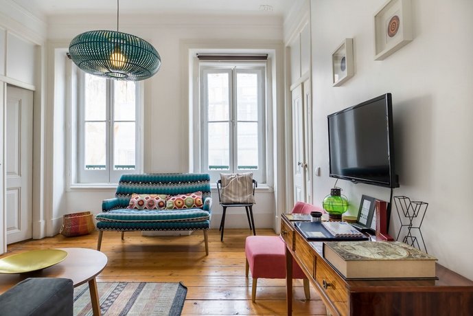 The Color Suites & Rooms