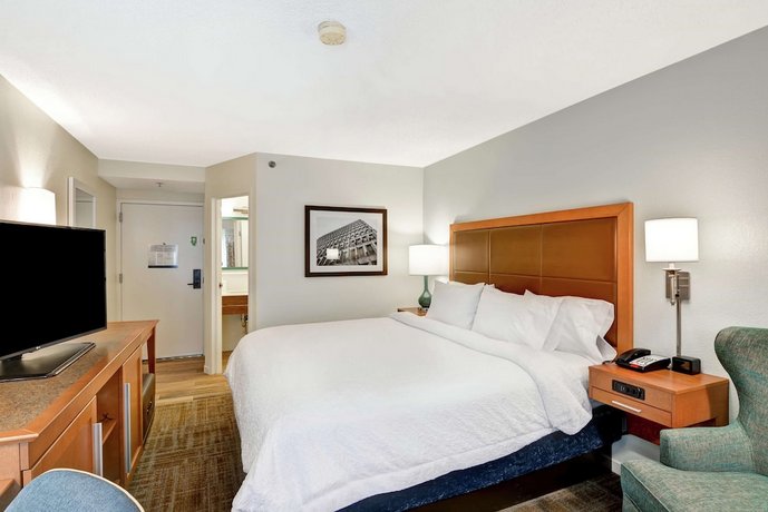Hampton Inn Columbia-I-26 Airport