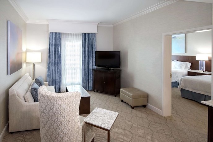 Hampton Inn & Suites-South Park at Phillips Place