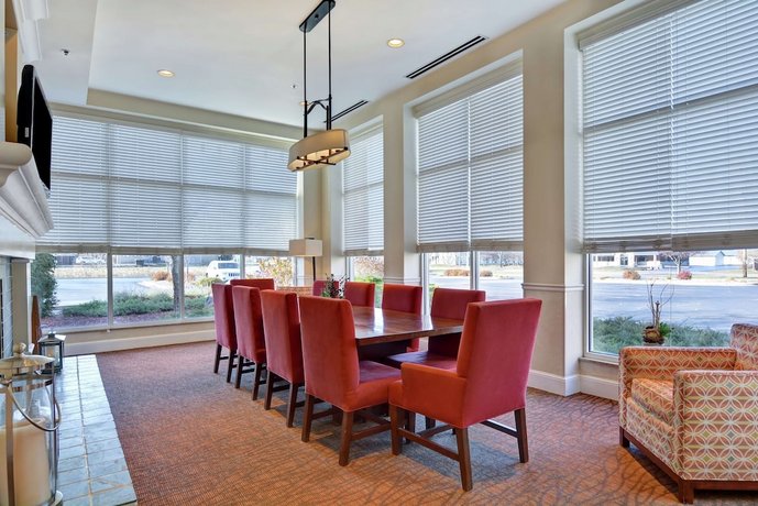 Hilton Garden Inn Oshkosh Compare Deals