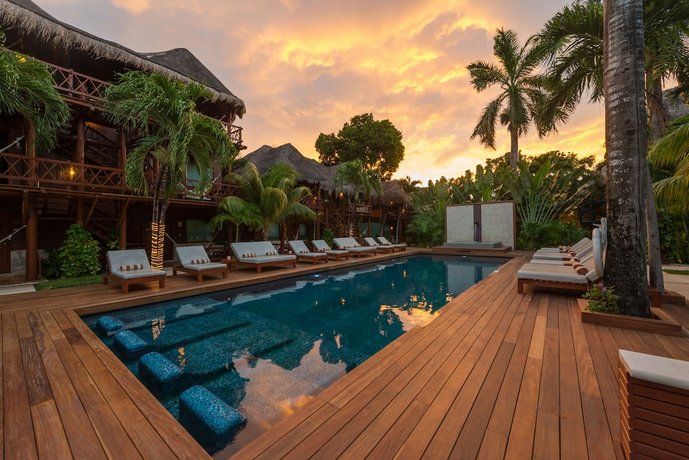 Magic Blue Boutique Hotel