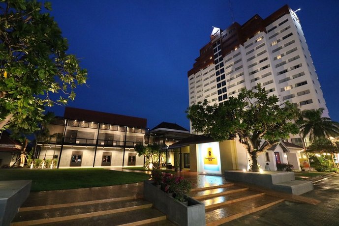 Hua Hin Grand Hotel and Plaza