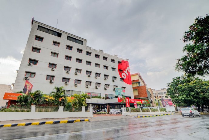 OYO Flagship 469 Kachiguda Railway Station