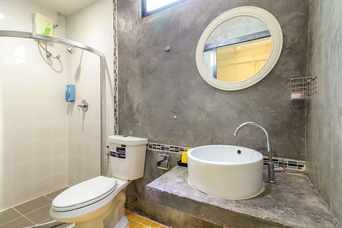 7 Days Hotel Chiang Mai