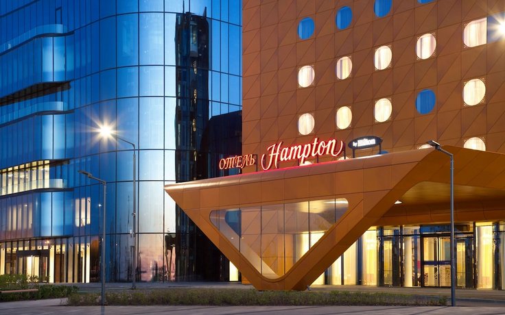 Отель Hampton by Hilton Saint-Petersburg ExpoForum