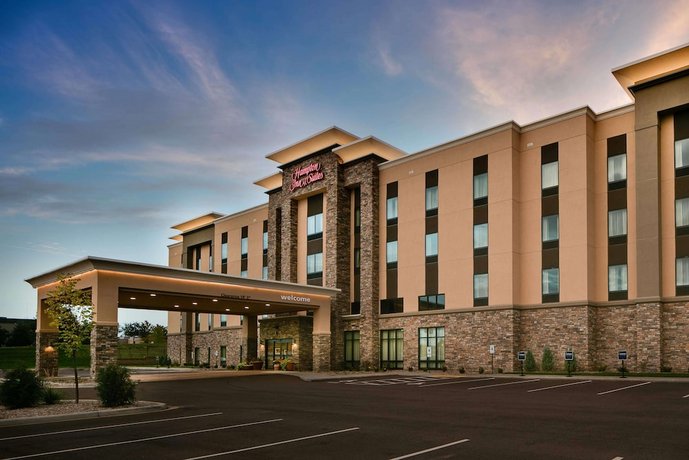 Hampton Inn & Suites-Hudson Wisconsin