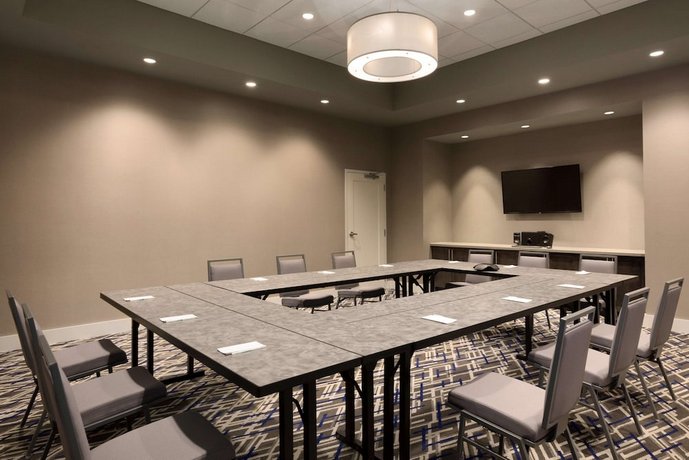 Embassy Suites Kansas City/Olathe