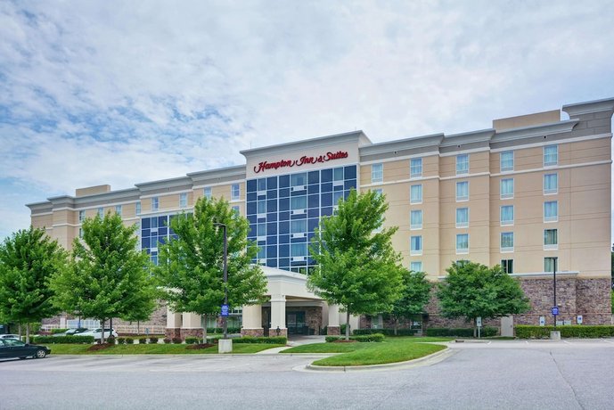 Hampton Inn & Suites Crabtree