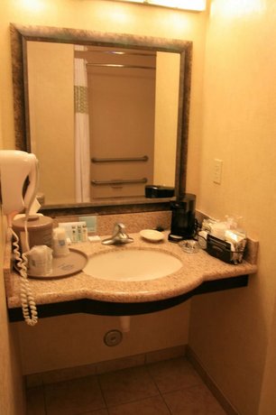 Hampton Inn and Suites Barstow