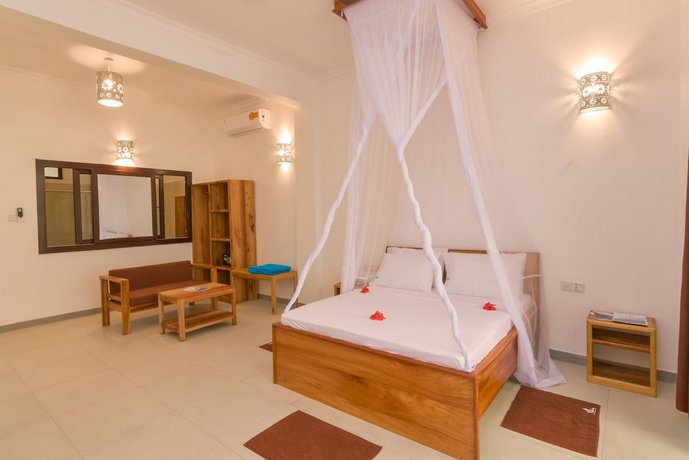 Mnarani Beach Cottages