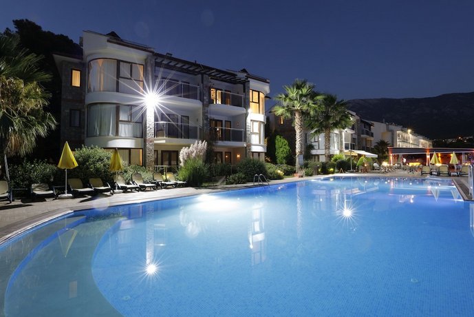 Golden Life Heights Deluxe Suite Hotel - All Inclusive - Adults Only