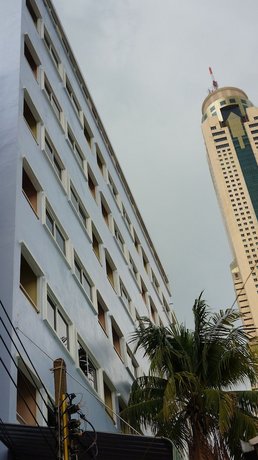 J TWO S Pratunam Hotel