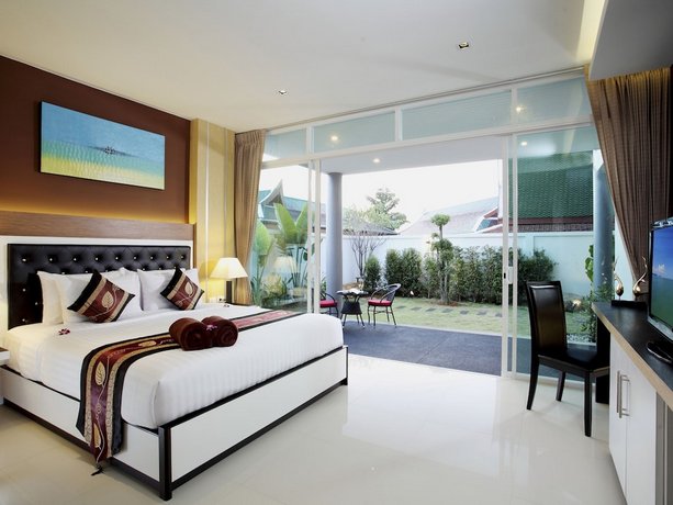 Kata Sea View Villas