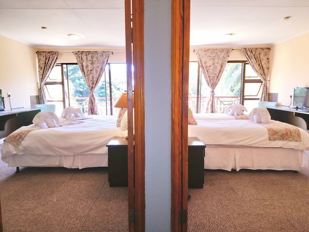 Elephant Lake Hotel