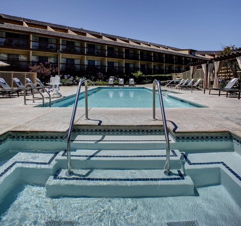 Hilton Garden Inn Monterey Compare Deals