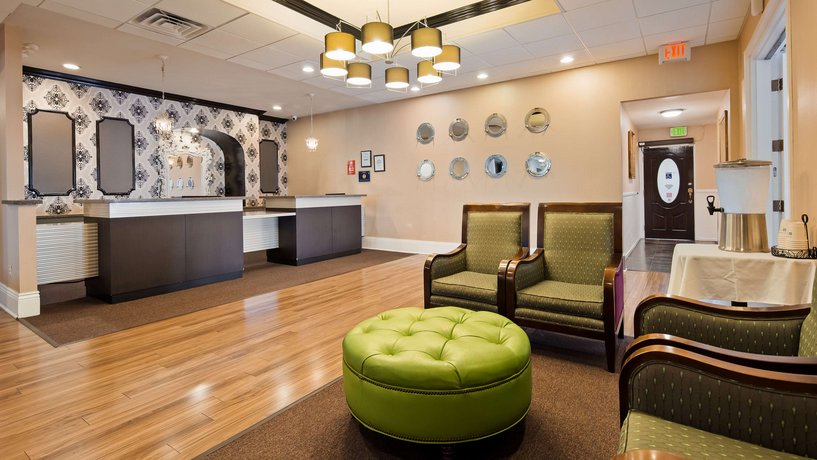 BEST WESTERN PLUS San Pedro Hotel & Suites