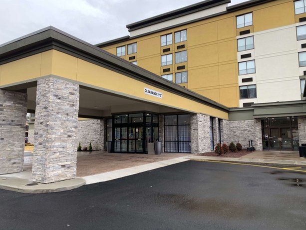 Best Western Plus Clarks Summit Scranton