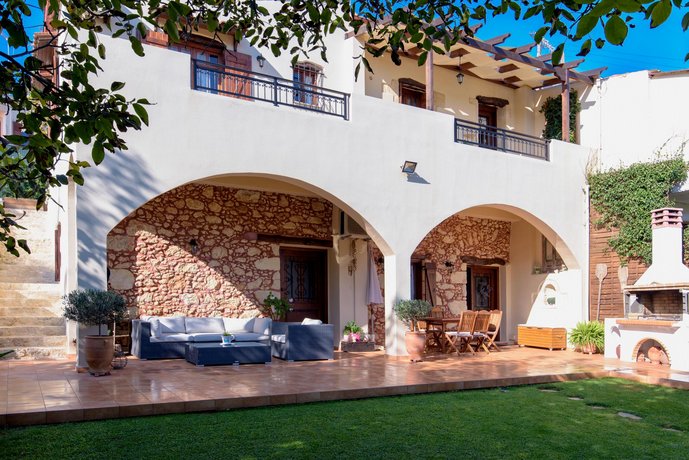 Alia Traditional Stone Villa