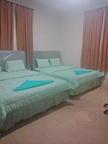 Suite Pakar Hotel room