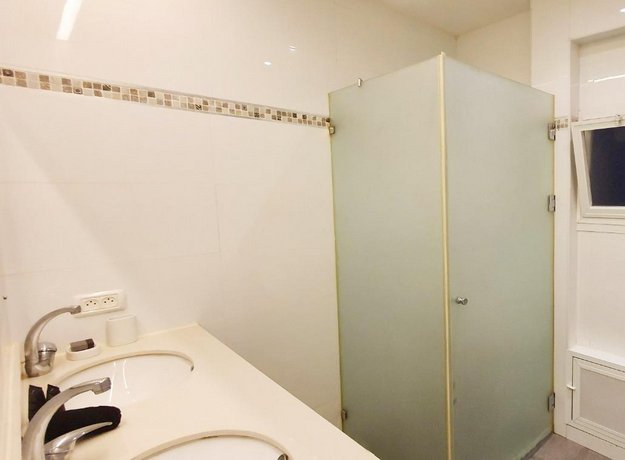 Cozy 3 Bdr Apartment Beach Side TL51