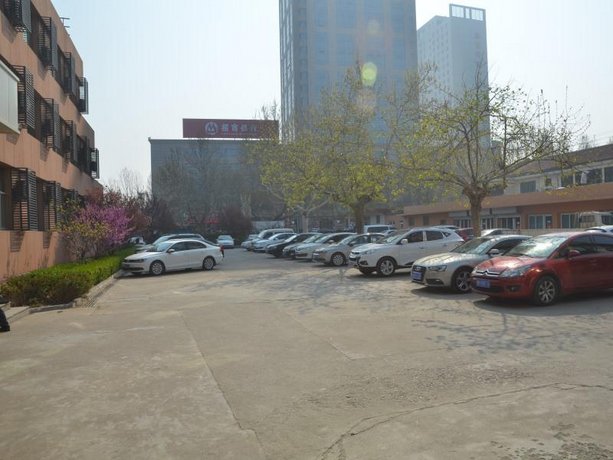 GreenTree Inn WeiFang QingZhou Middle HaiDai Road Electric Power Shell Hotel
