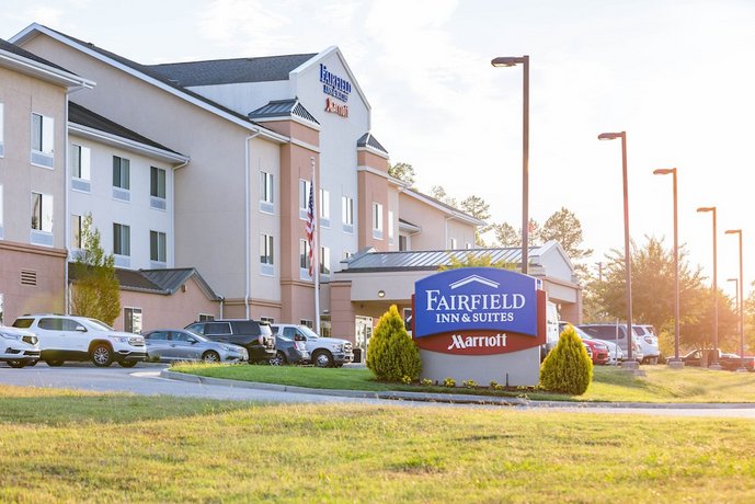 Fairfield Inn and Suites by Marriott South Boston