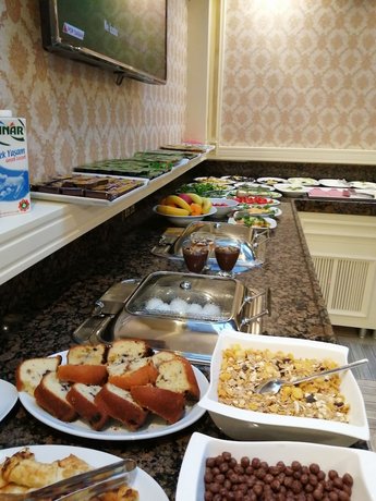 Nayla Palace Hotel