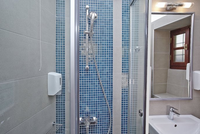 Kastro Guesthouse
