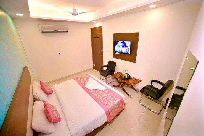 Hotel Airway Palace