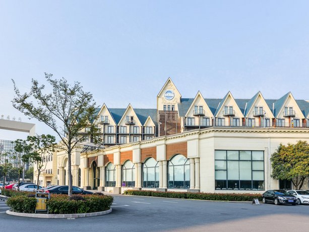 Blue Palace Hotel
