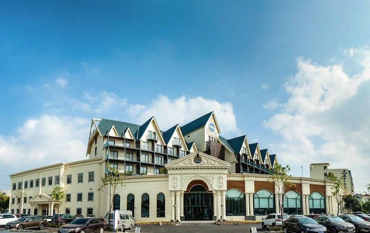 Blue Palace Hotel