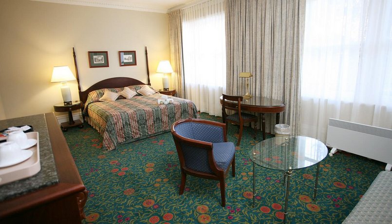 Darcy's Hotel