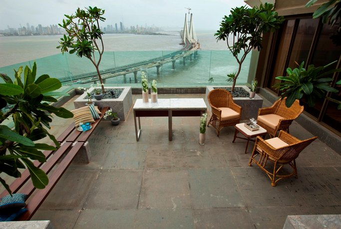 Taj Lands End