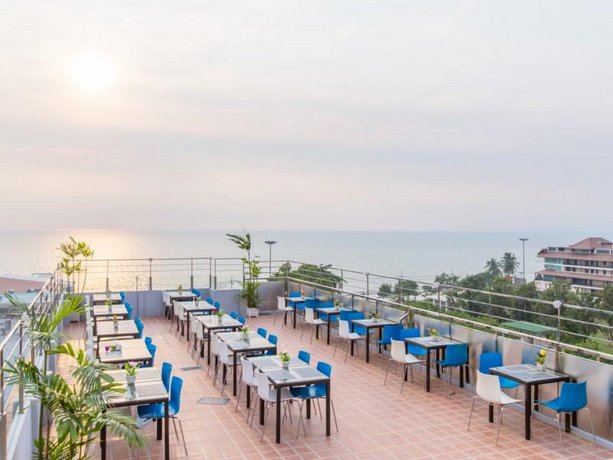 Golden Jomtien Beach Hotel