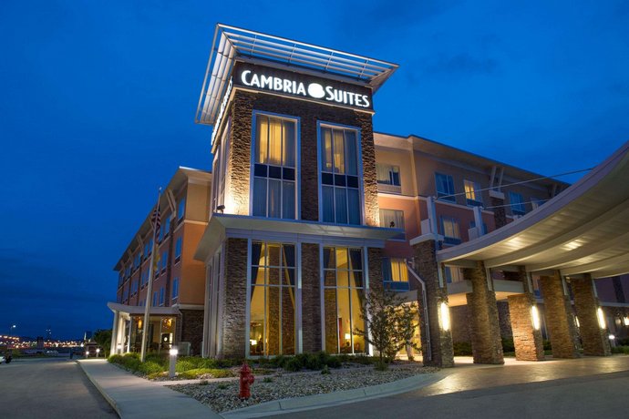 Cambria Hotel Rapid City