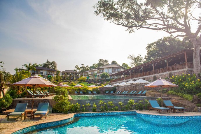 Camia Resort & Spa