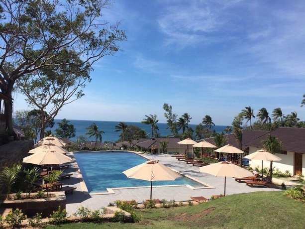 Camia Resort & Spa