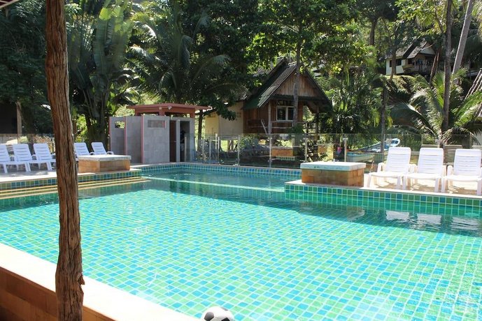 Koh Chang Kai Bae Beach Resort
