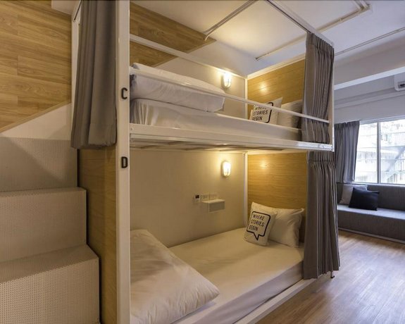 Bed One Block Hostel