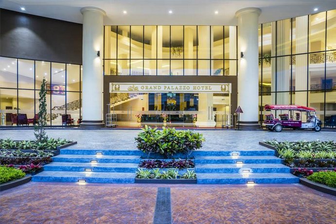 Grand Palazzo Hotel