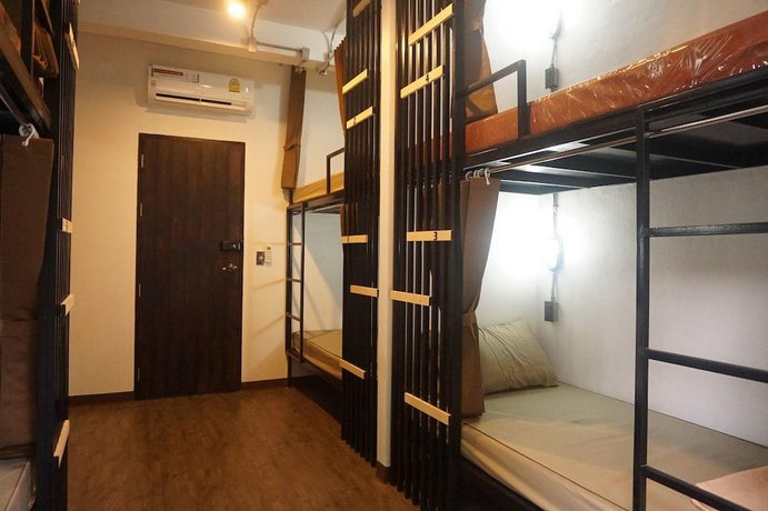 Feel Good Bangkok Hostel
