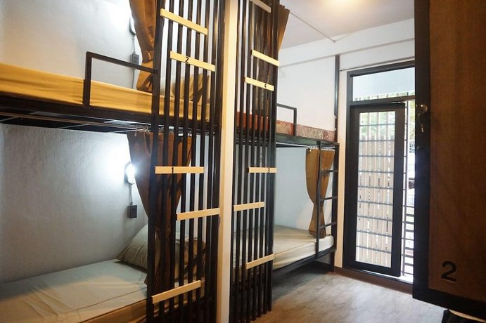 Feel Good Bangkok Hostel