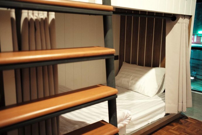 Bed Addict Hostel X Cafe