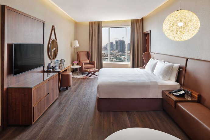 Radisson Blu Hotel Dubai Canal View