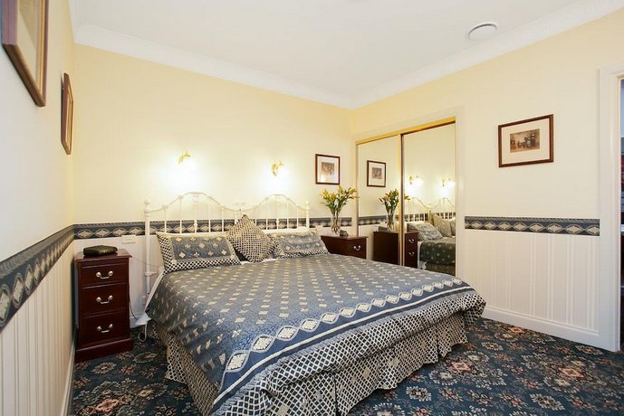 Photo: Merton Manor Exclusive B&B Photo: Merton Manor Exclusive B&B