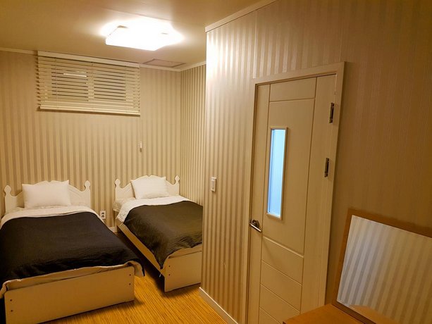 Mama Guesthouse Myeongdong