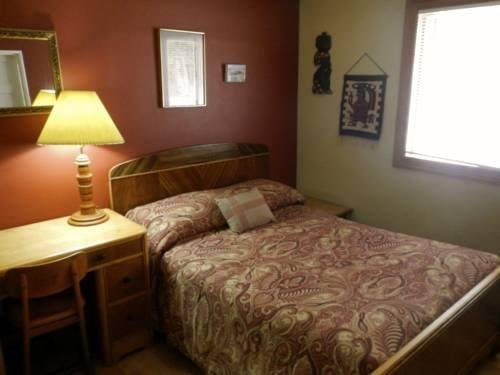 Eugene Whiteaker International Hostel