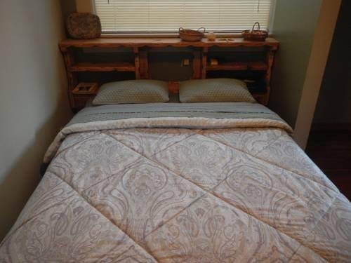 Eugene Whiteaker International Hostel
