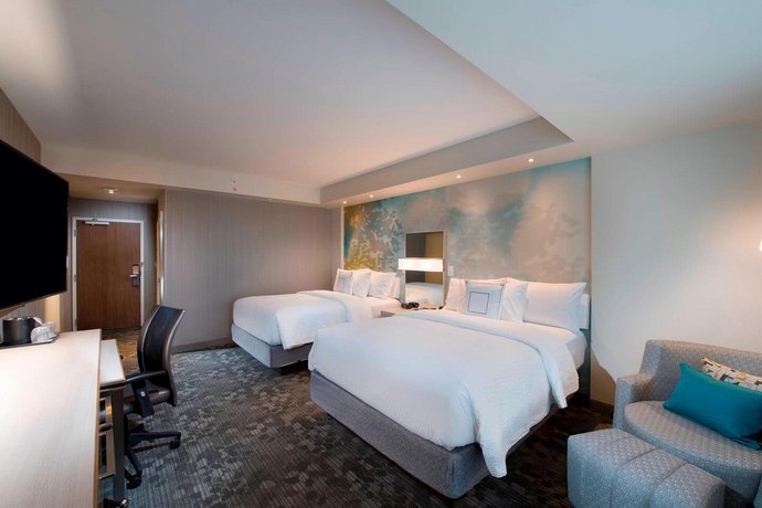 Courtyard by Marriott Atlanta Alpharetta/Avalon Area